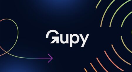 Gupy lança programa gratuito e online de certificação inclusiva para pessoas com deficiência na área de atendimento ao cliente